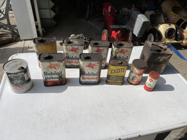 Vintage oil can